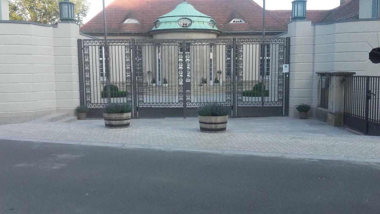 Landhaus Am Jungfernsee Potsdam Buitenkant foto