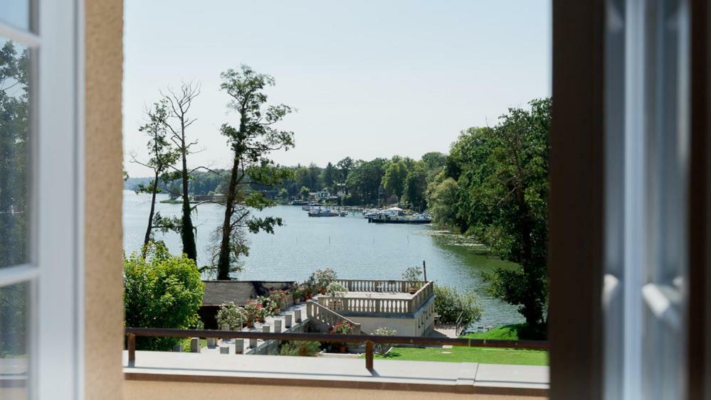 Landhaus Am Jungfernsee Potsdam Buitenkant foto